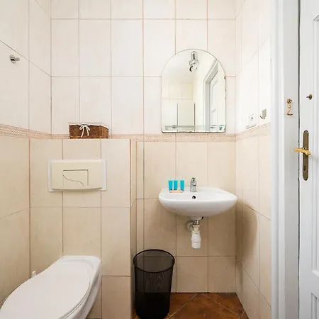 Wlochy Rejonowa Homely By Bookinghost Διαμέρισμα